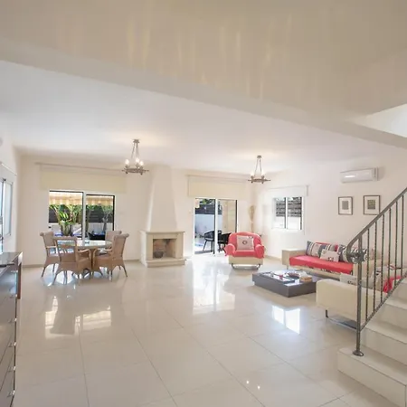Villa Tranquility 4 Bedroom Protaras