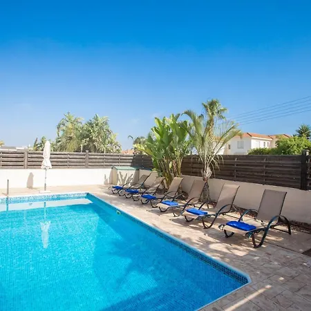 Tranquility 4 Bedroom Βίλα