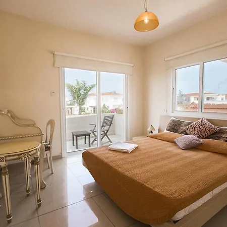 Tranquility 4 Bedroom * Πρωταράς
